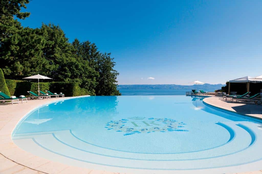 royal-evian-pool royal-evian-pool