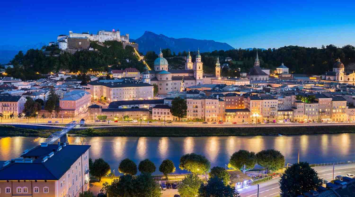salzburg-night-panoramic-view